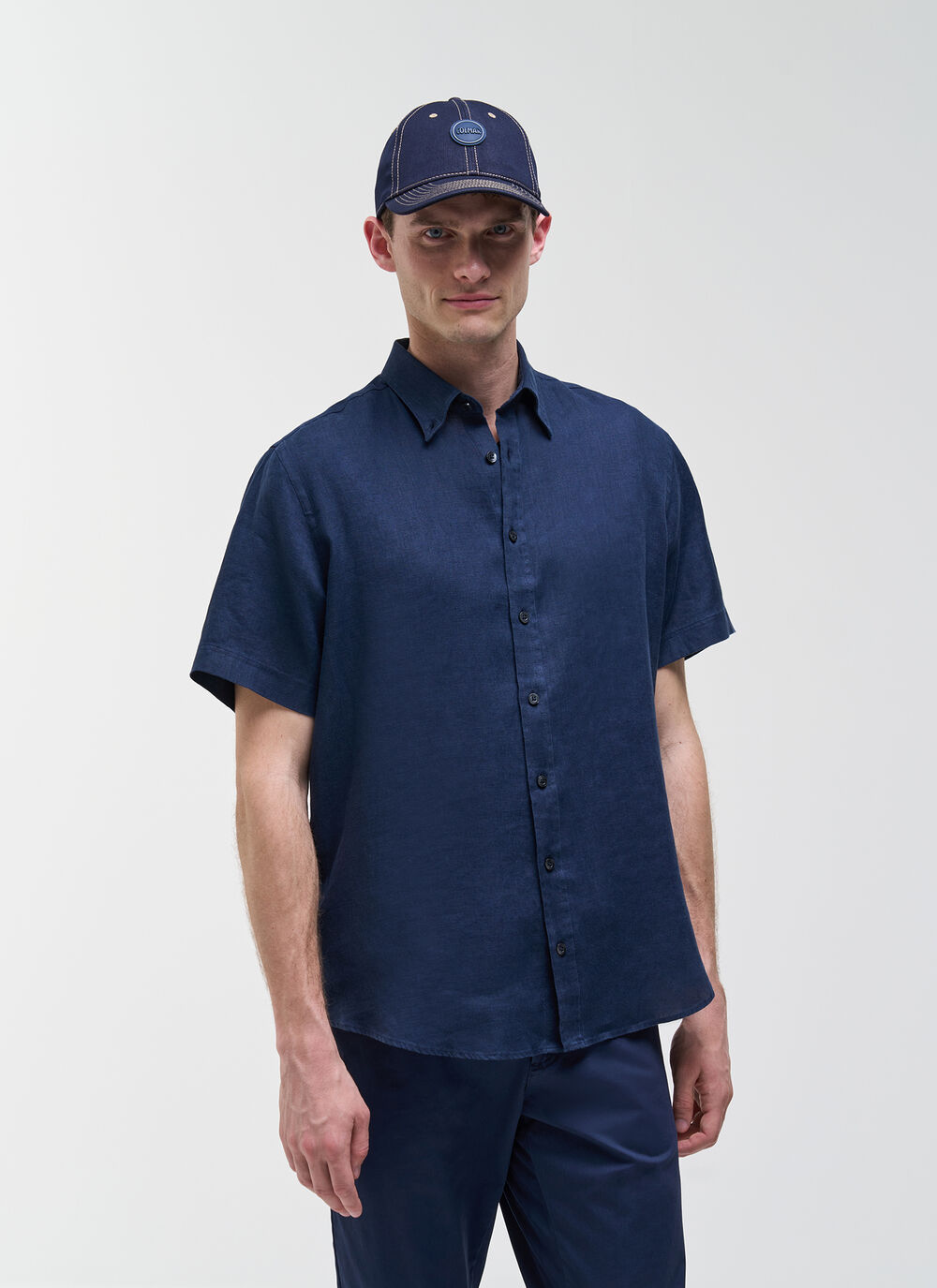 Short-sleeved linen shirt image number 0