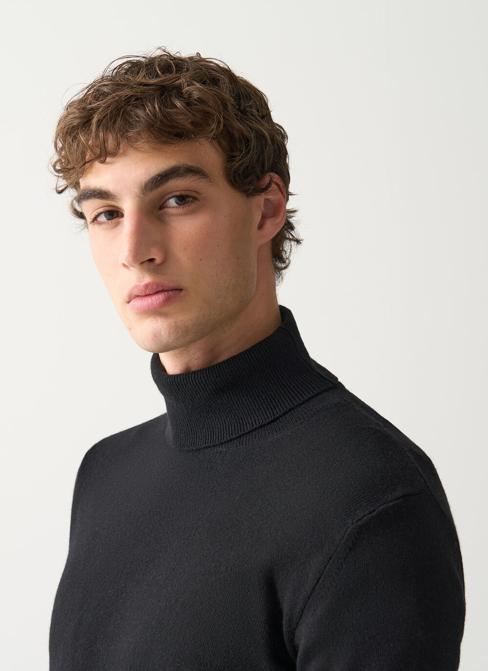 Fine knit polo-neck jumper  image number 2