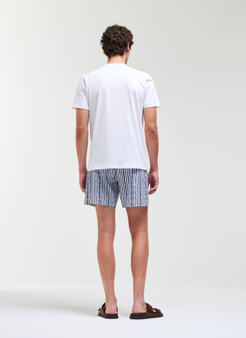 T-shirt with logo on the chest image number 3