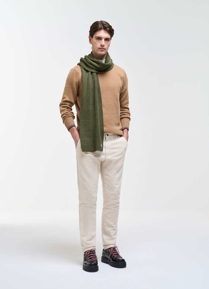 Pullover with tricolour detailing