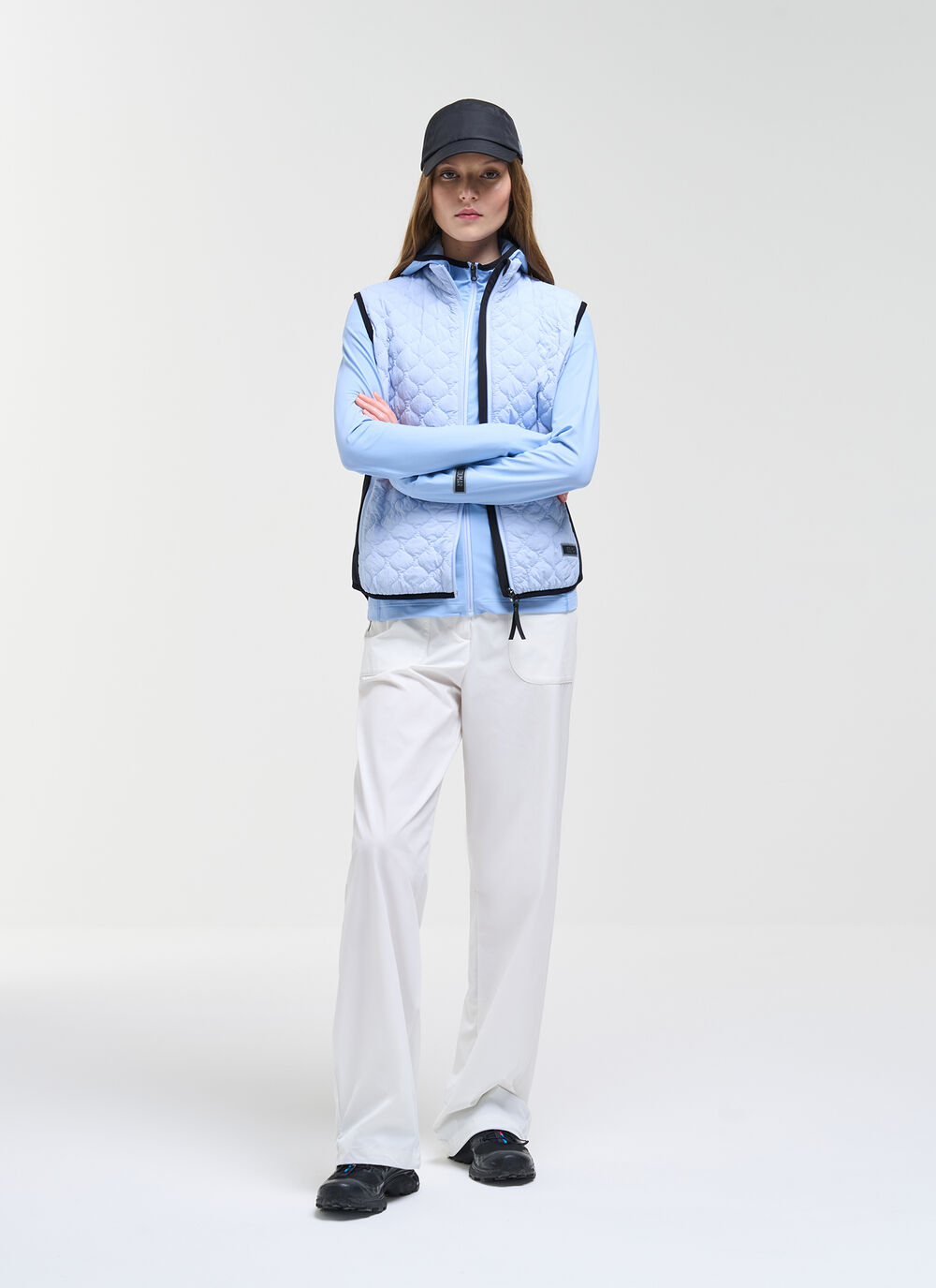 Lightweight active vest image number 0