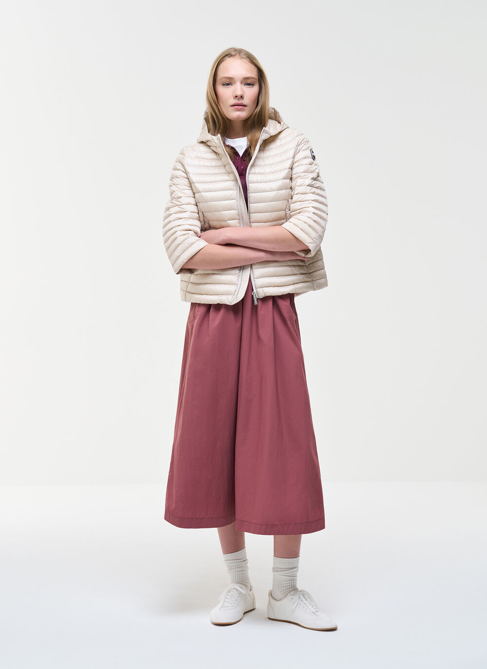 Light down cape with drawstring image number 0