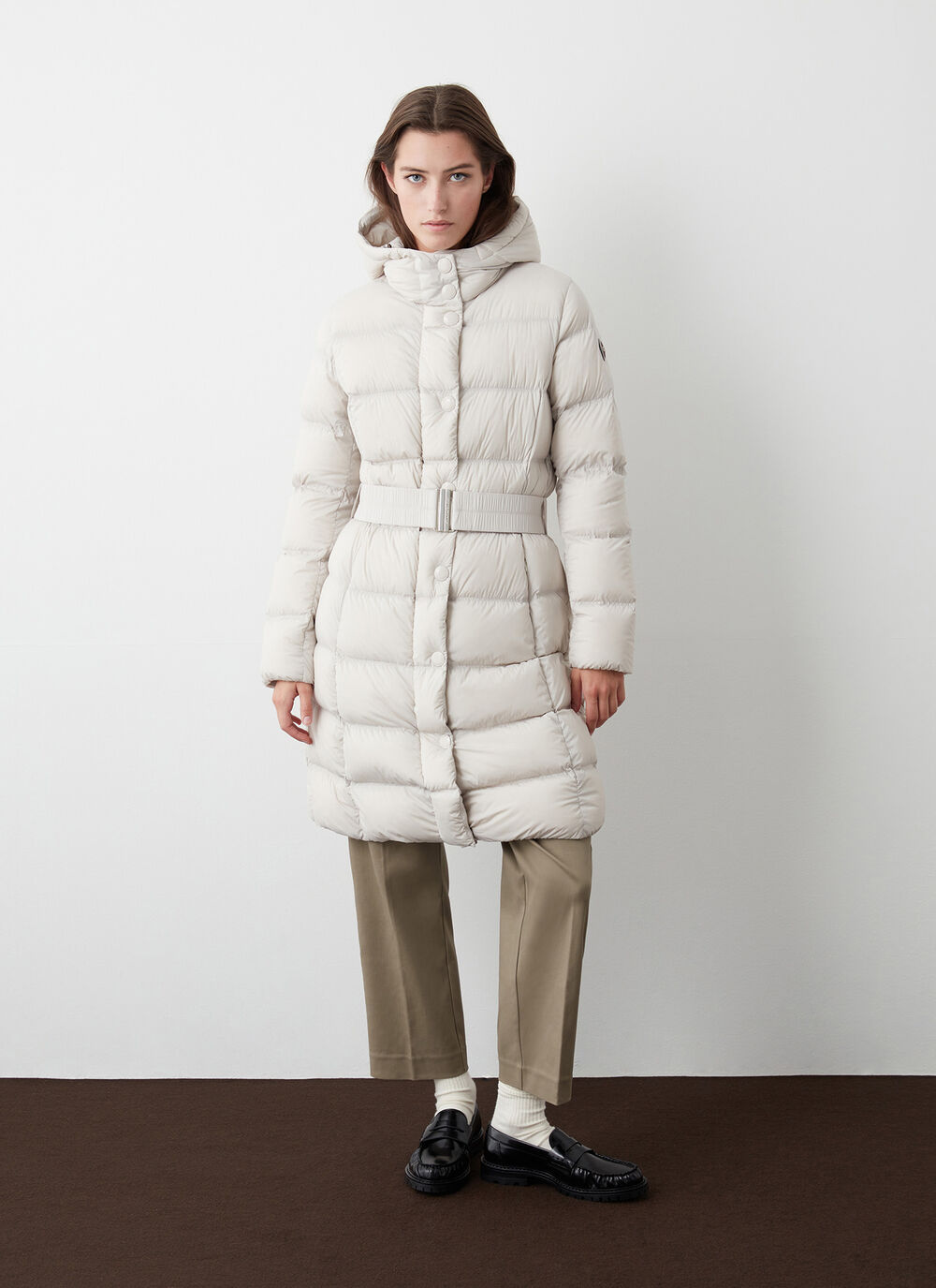 Super-matte stretch down jacket with belt image number 0