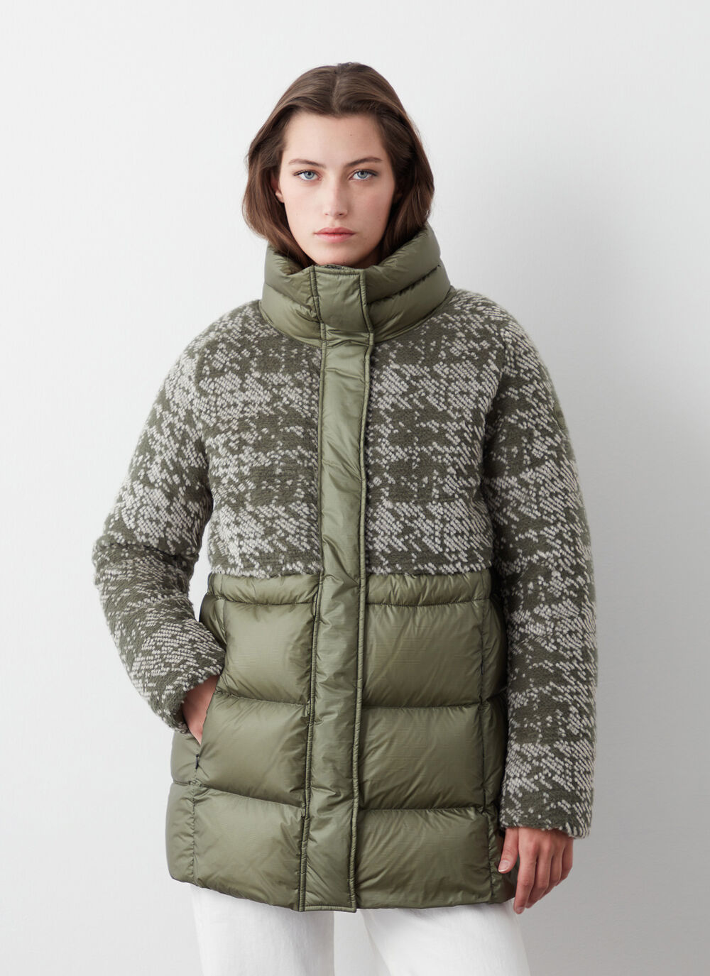 Jacquard down jacket with padded collar image number 0