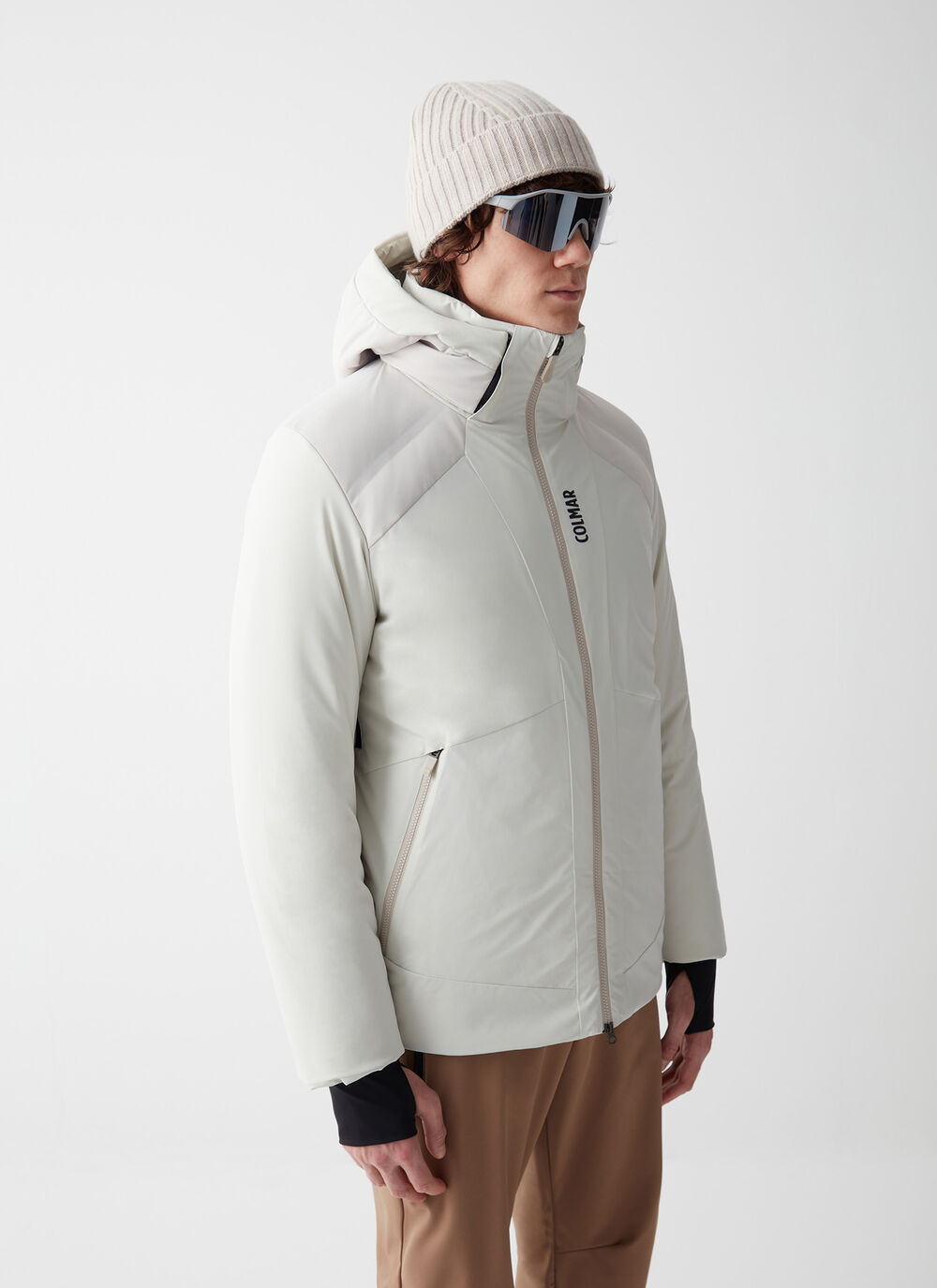 Extra-warm ski jacket with neck warmer image number 1