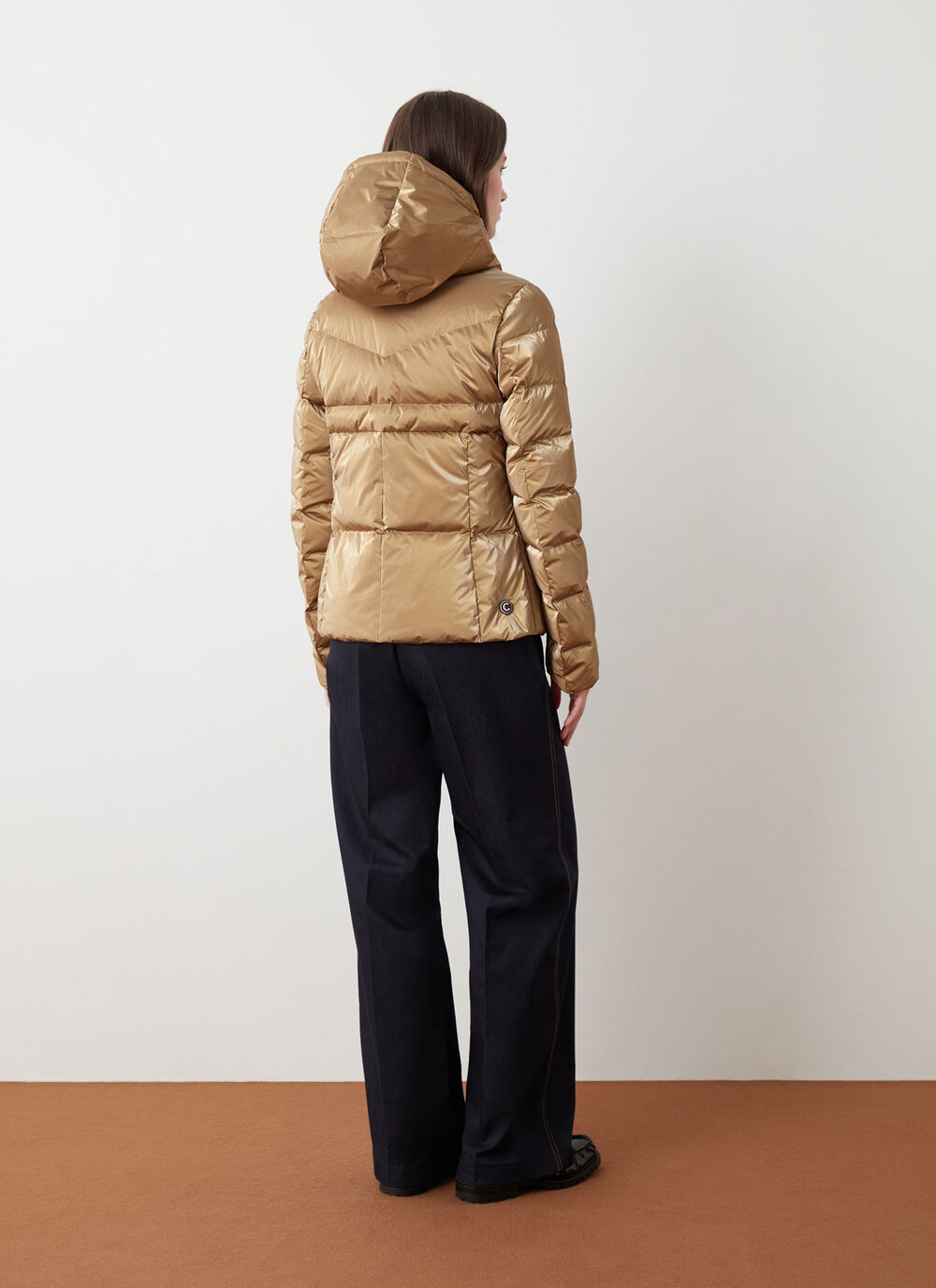 Metallic-effect gold down jacket image number 3