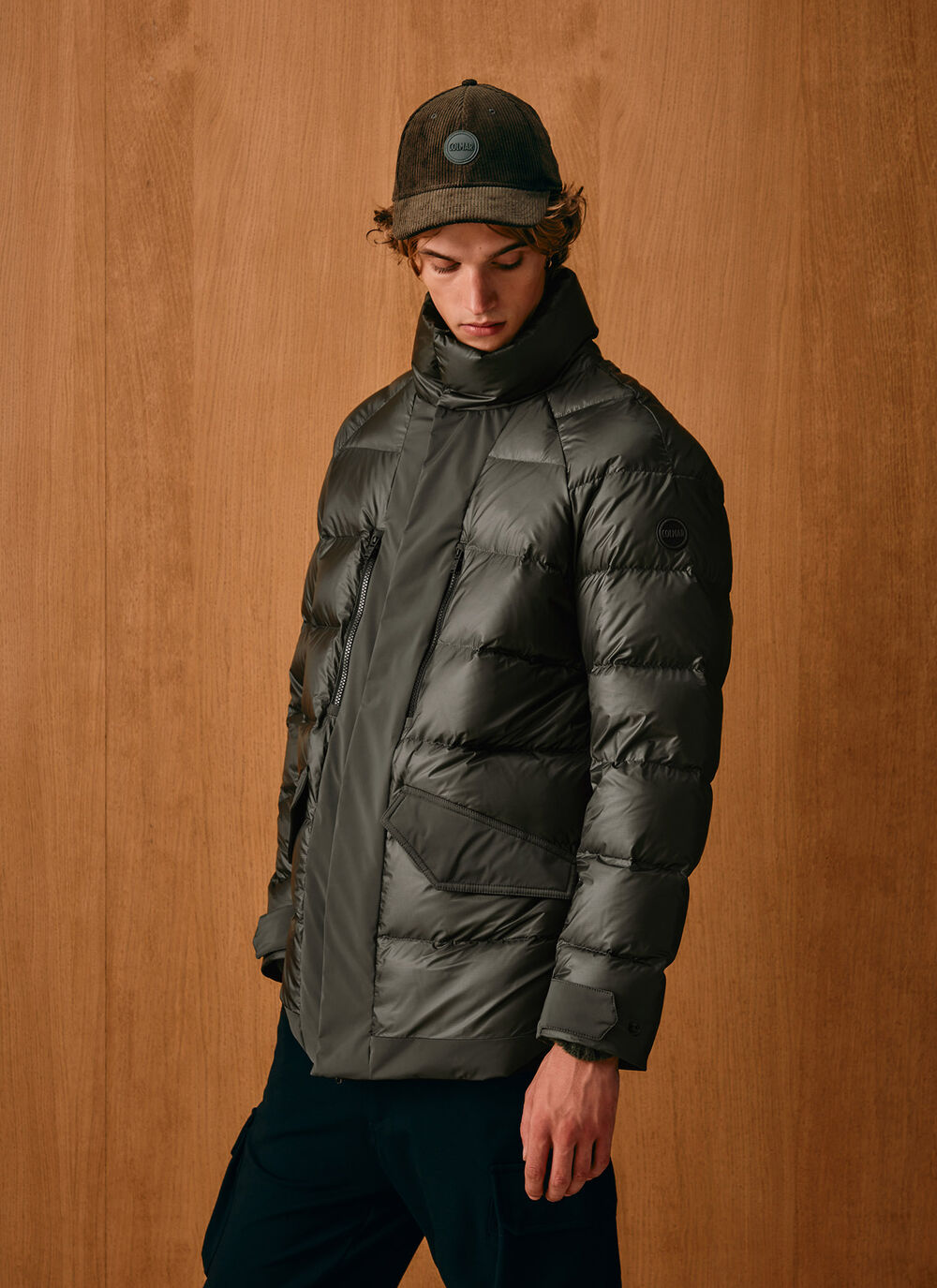 Daunenjacke mit Details aus Funktionsgewebe image number 1