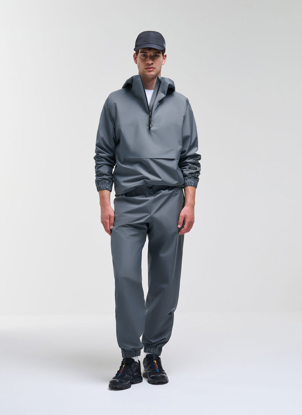 Waterproof trousers image number 0