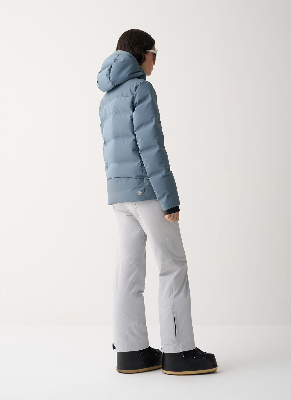 Channel padded ski jacket with neck warmer image number 3