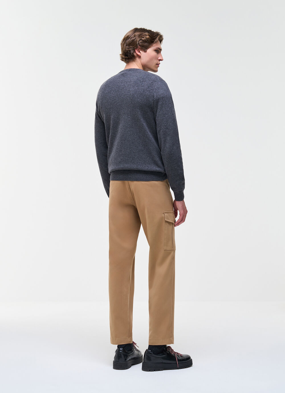 Fine-knit pullover