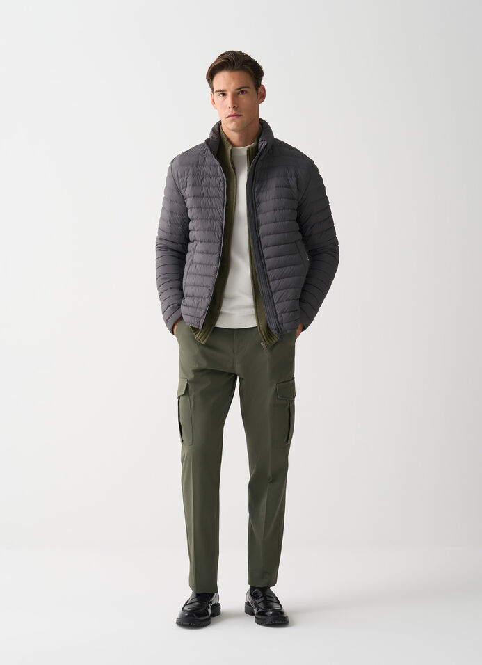 Leichte Daunenjacke mit wattiertem Kragen  image number 0