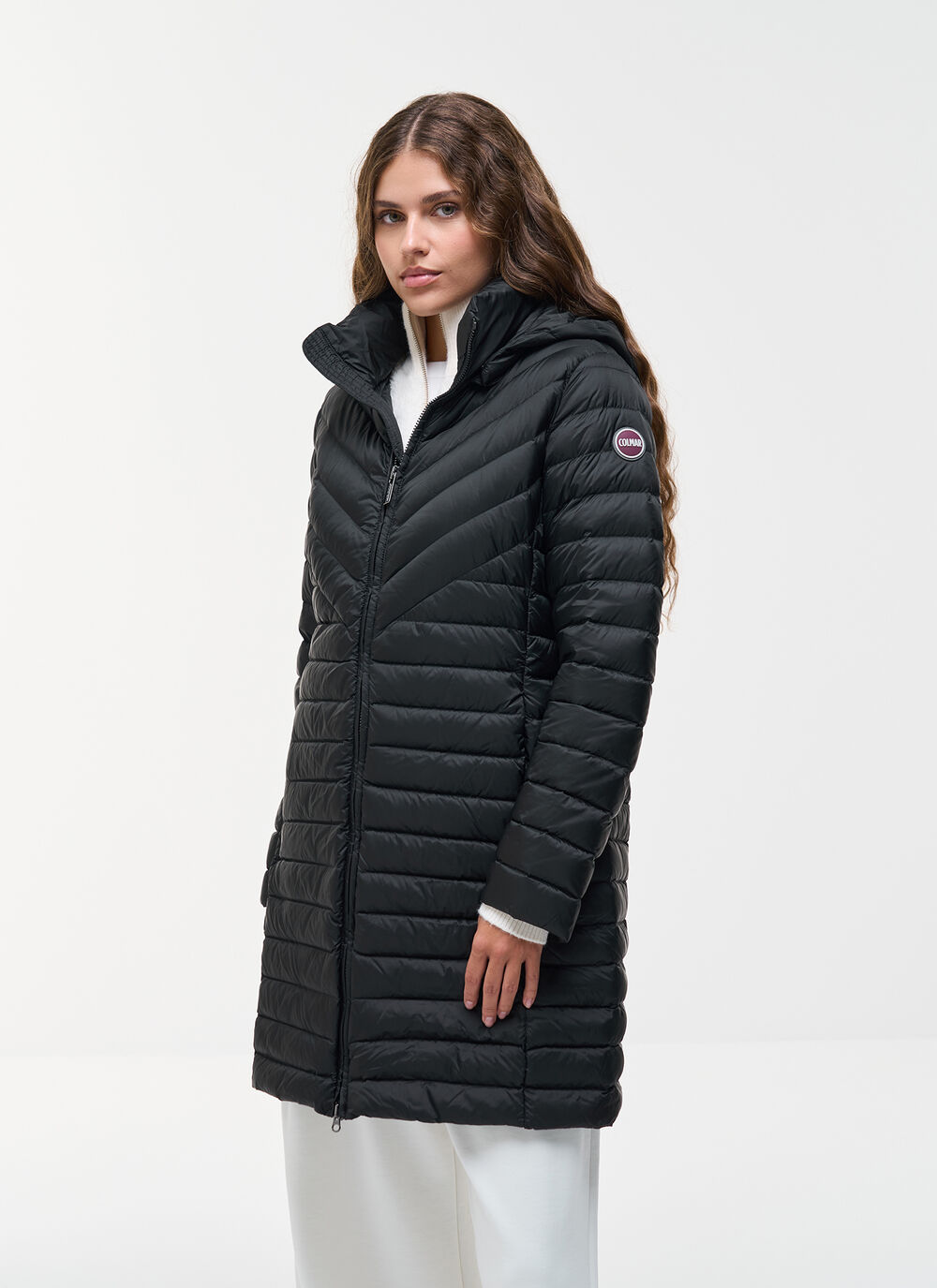 Long lightweight down jacket with hood image number 1