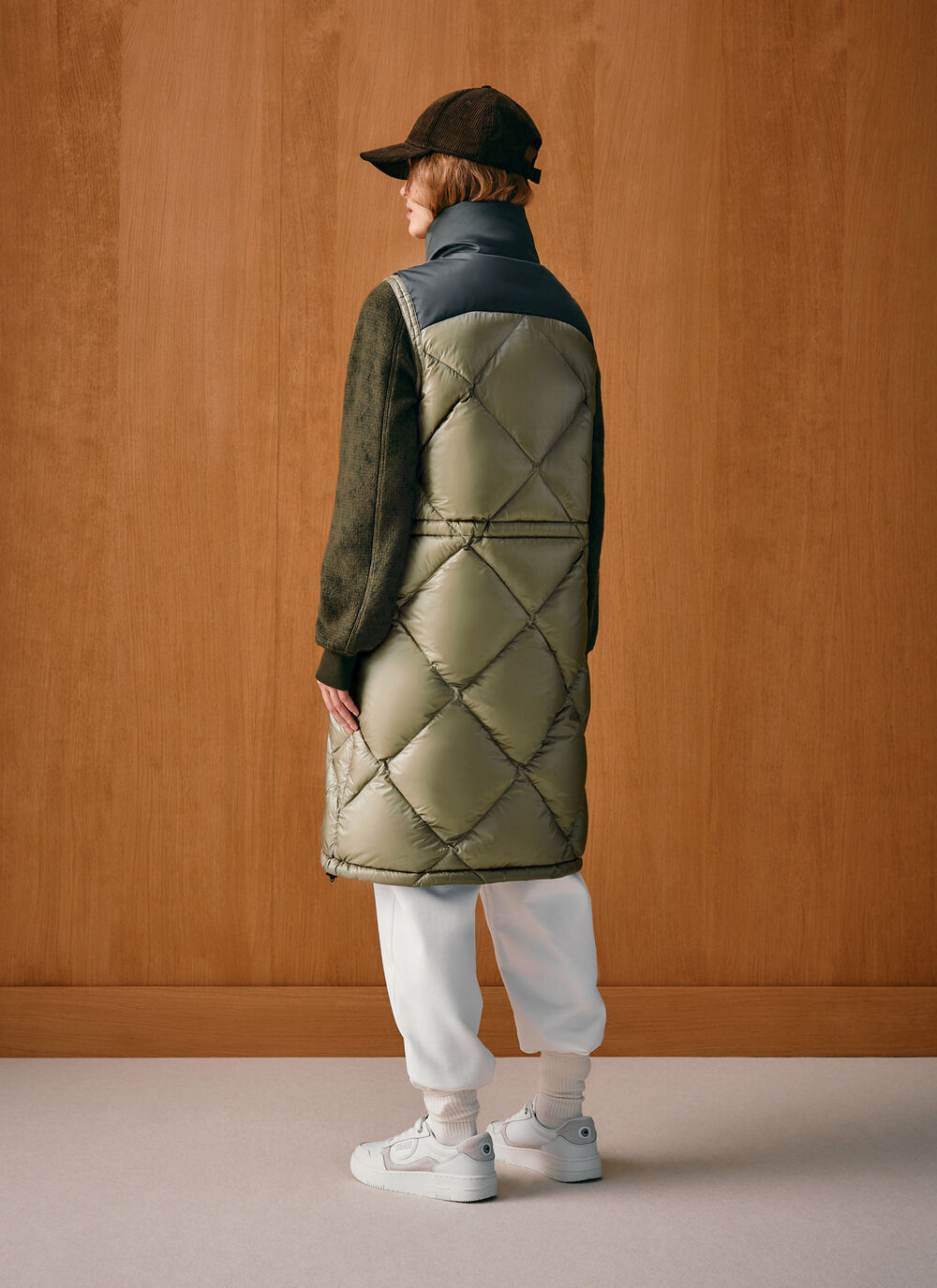 Colour-block down-padded maxi-vest image number 3