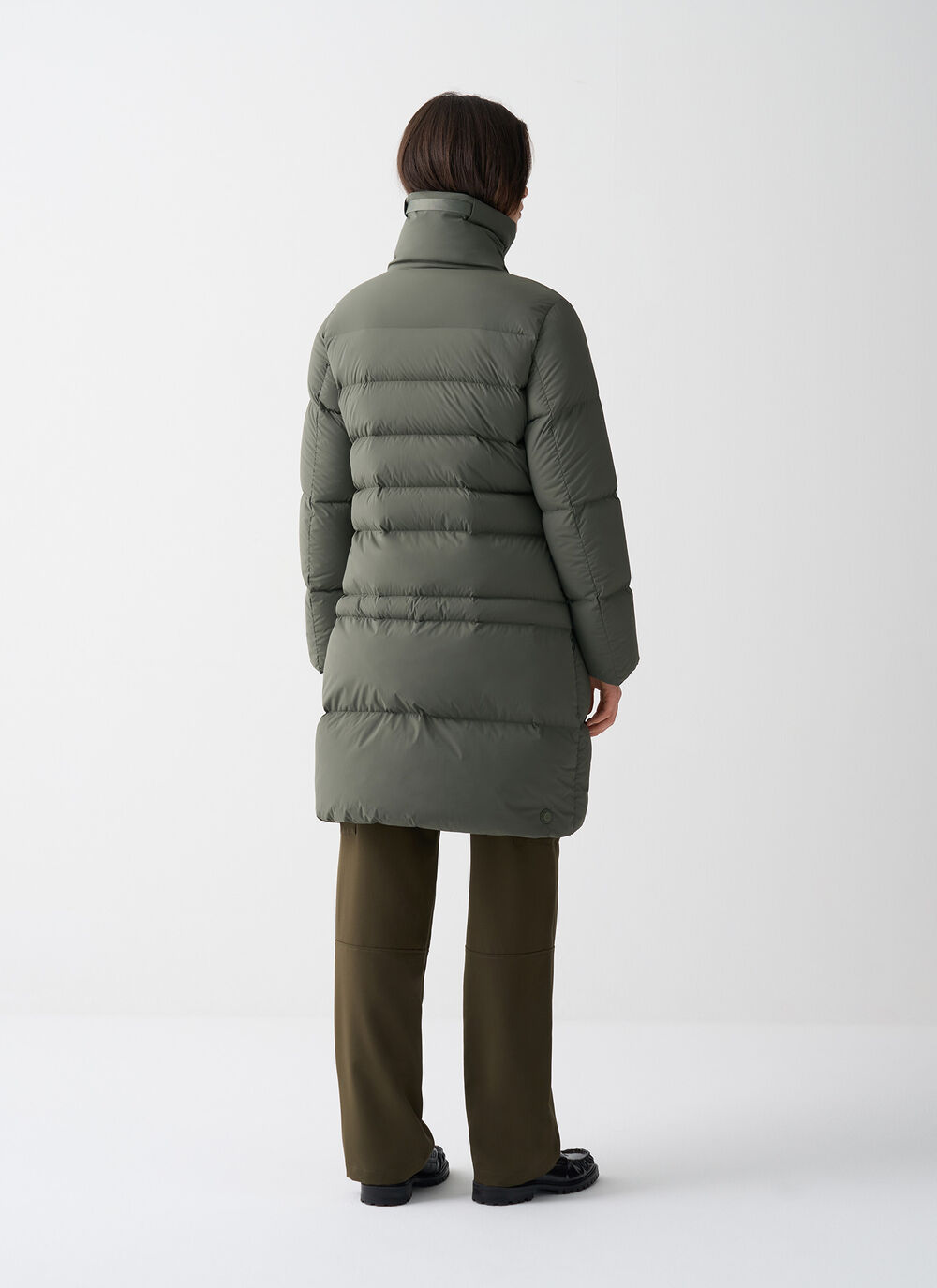 Long stretch down jacket image number 3