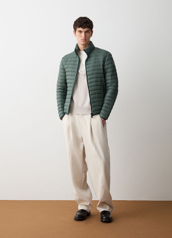 Herbstliche Daunenjacke mit gepolstertem Kragen image number 0