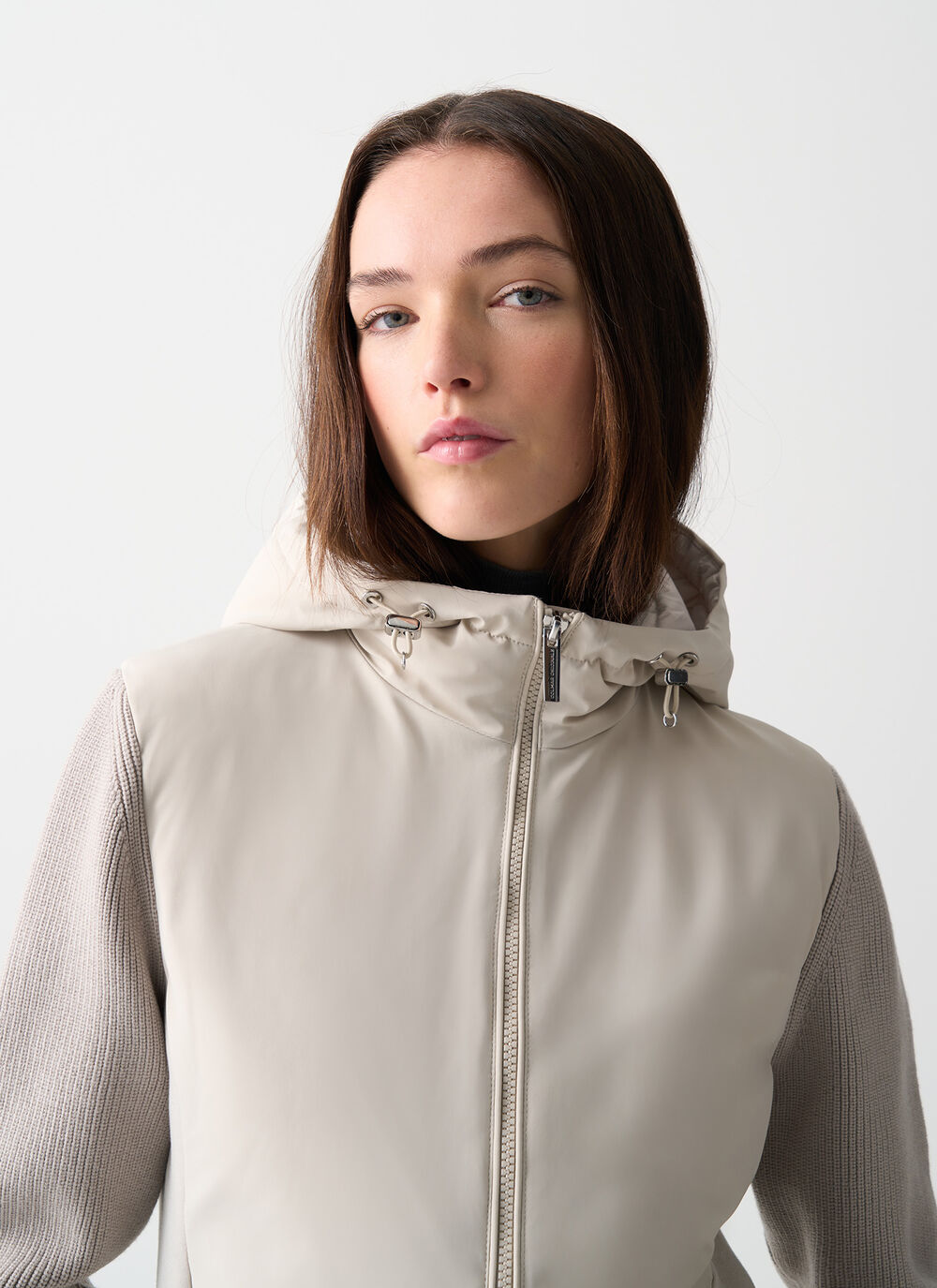 Padded jacket with knit sleeves image number 2