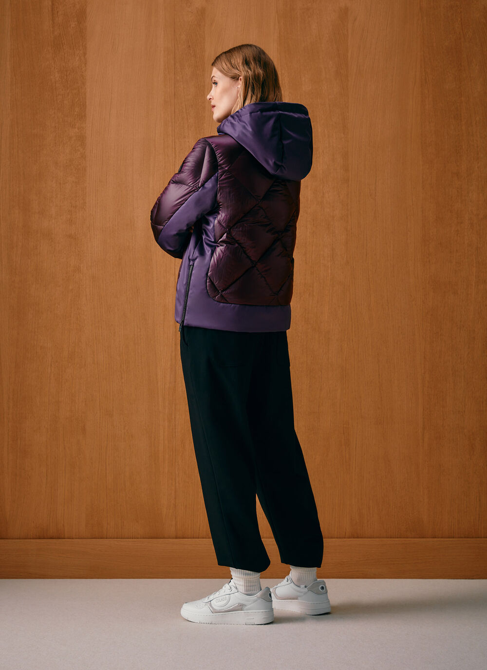 Plum&iacute;fero colorblock con cremallera lateral image number 2