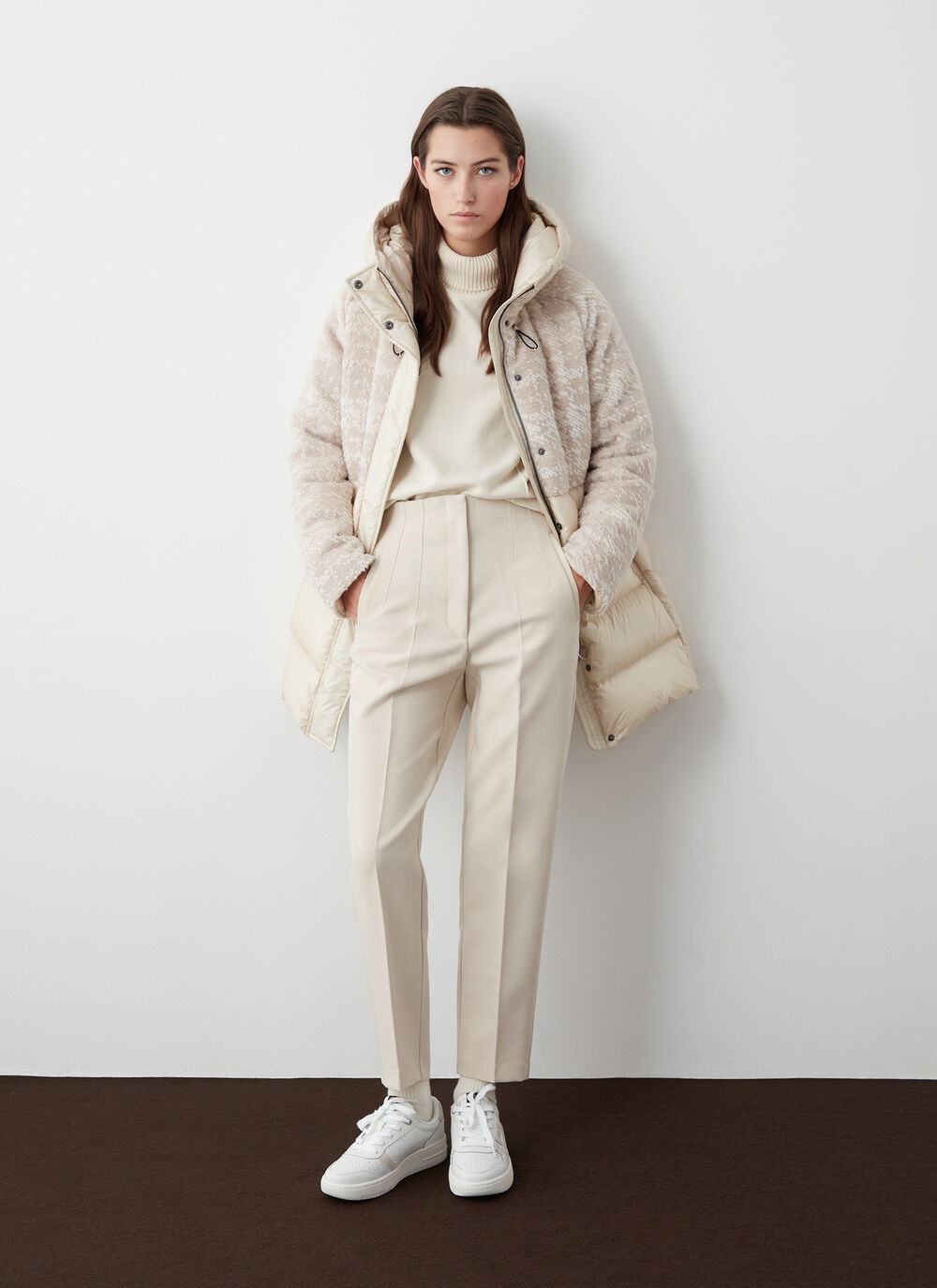 Hooded jacquard down jacket image number 2