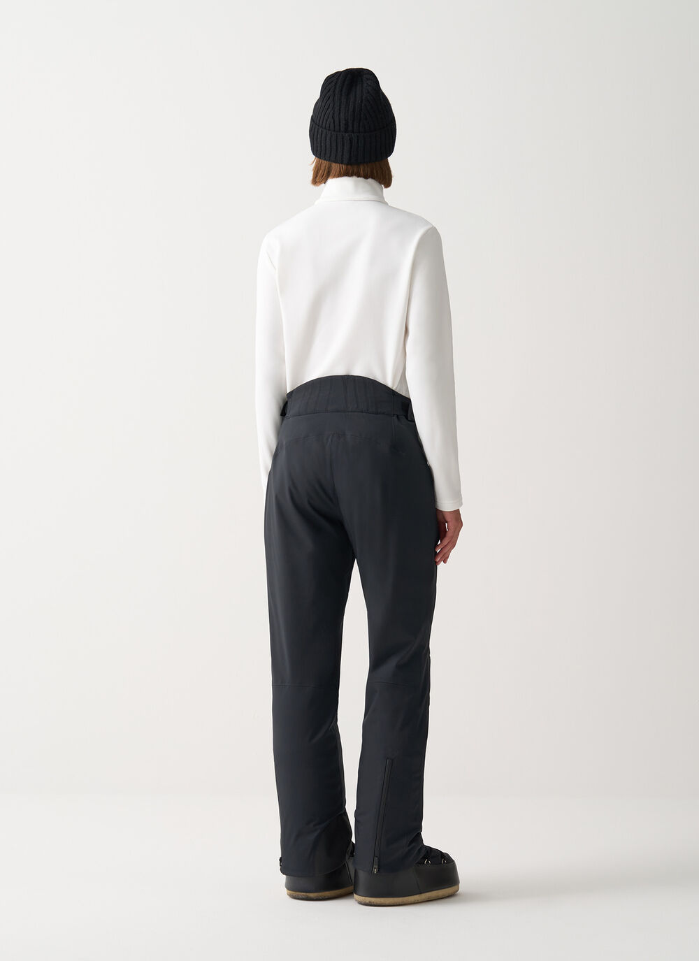 Likely padded ski trousers image number 3