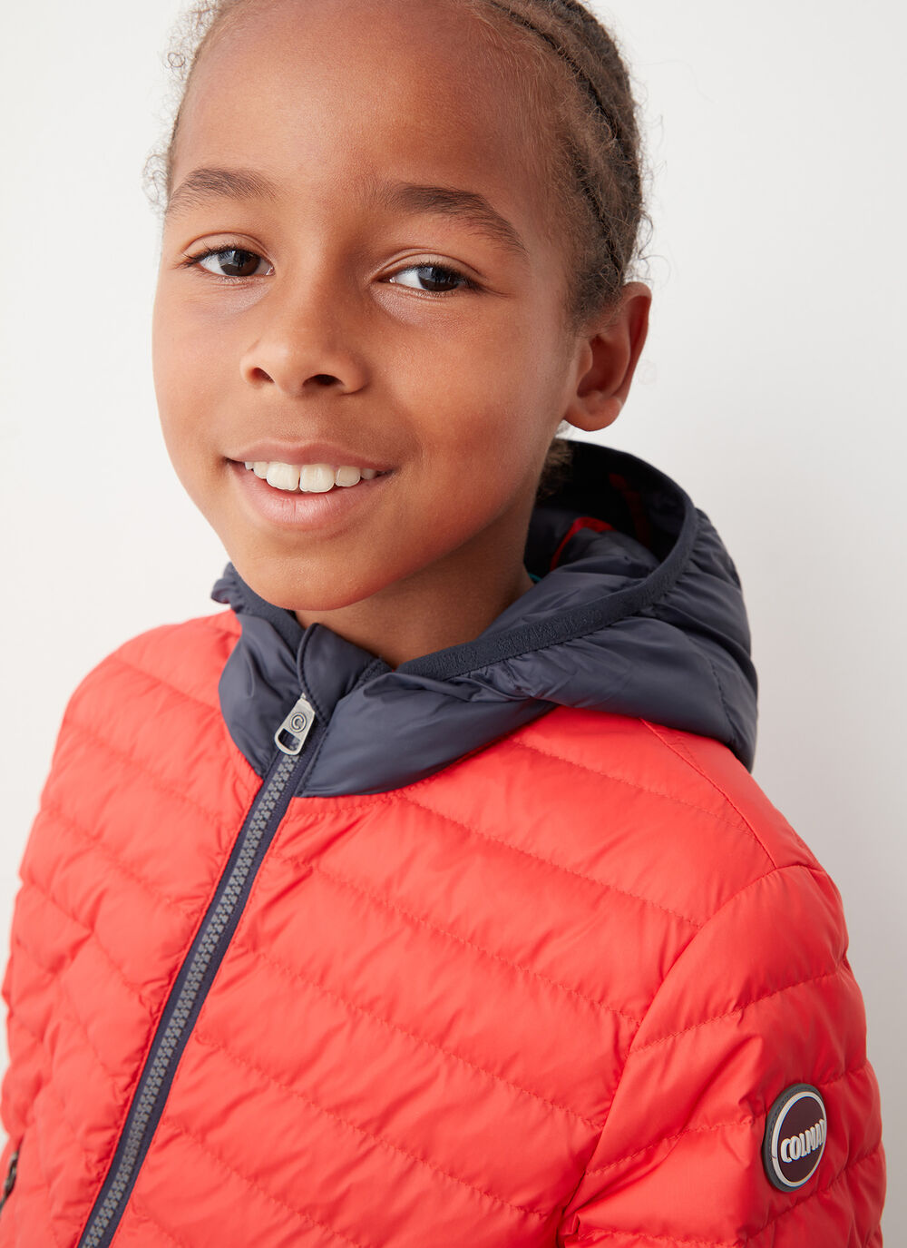 Kurze Daunenjacke mit Kapuze image number 1