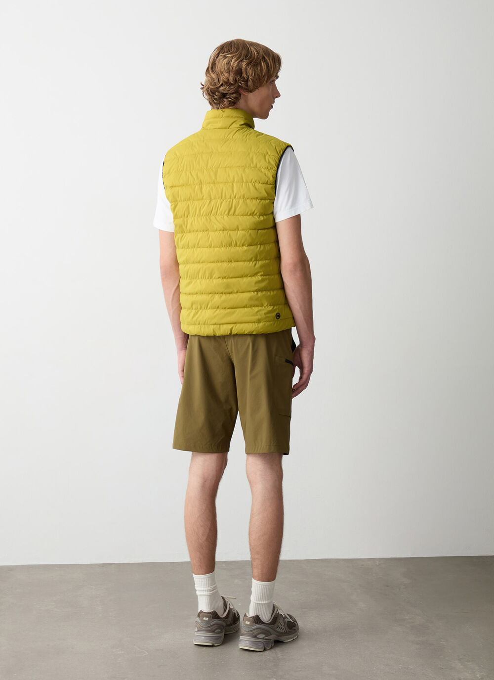 Windproof vest image number 3