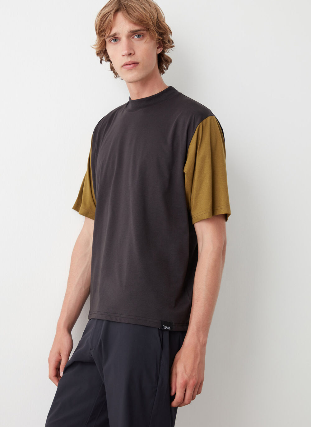 Oversized two-tone T-shirt image number 2