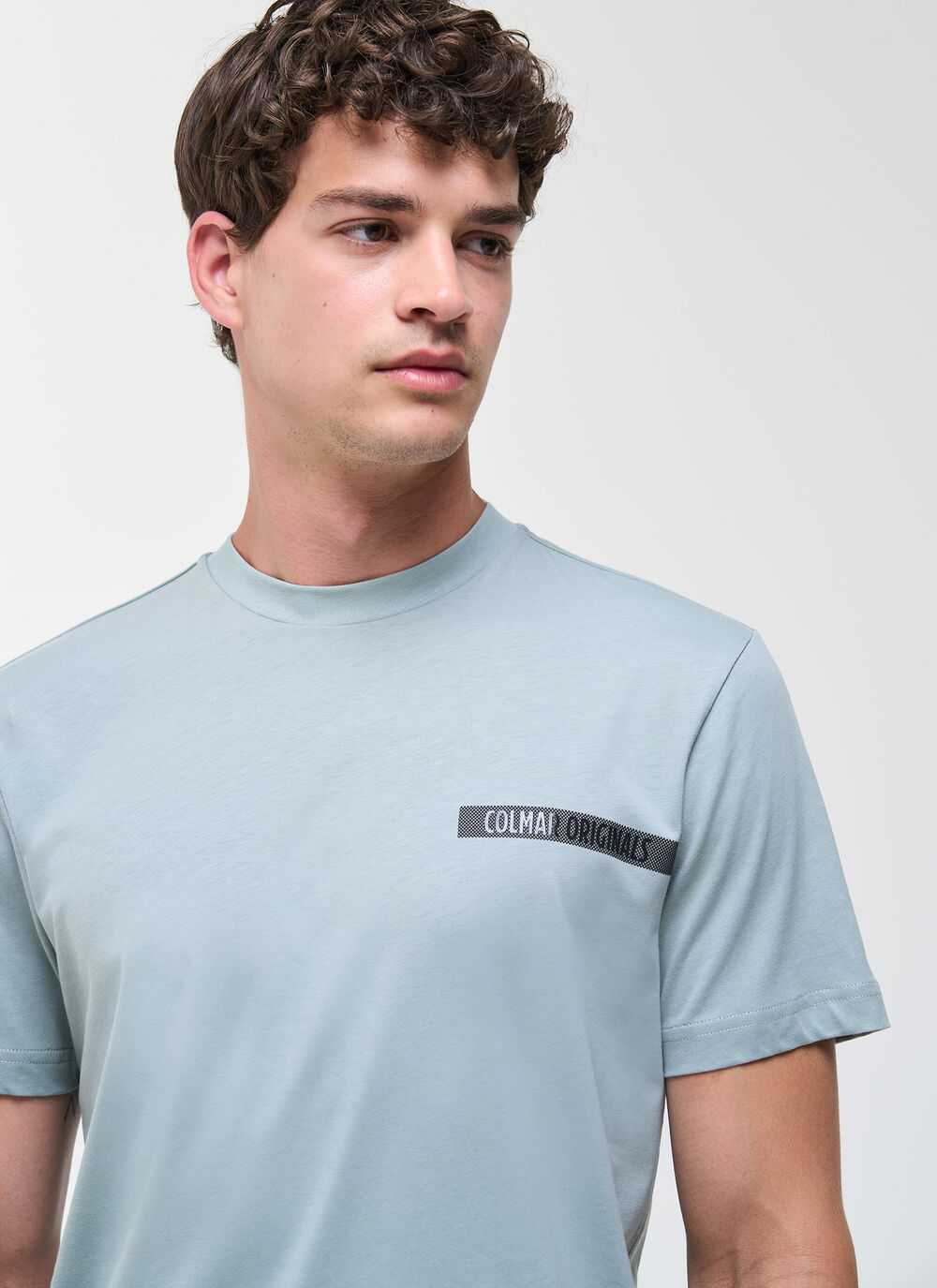 Camiseta con transfer de logotipo image number 2