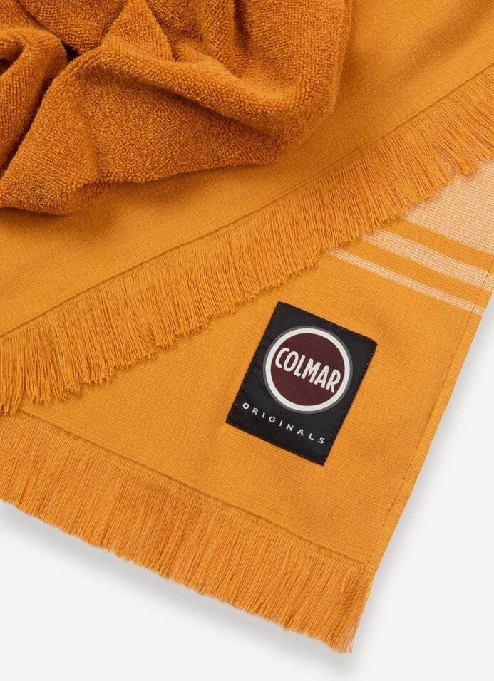 Lightweight beach towel image number 2