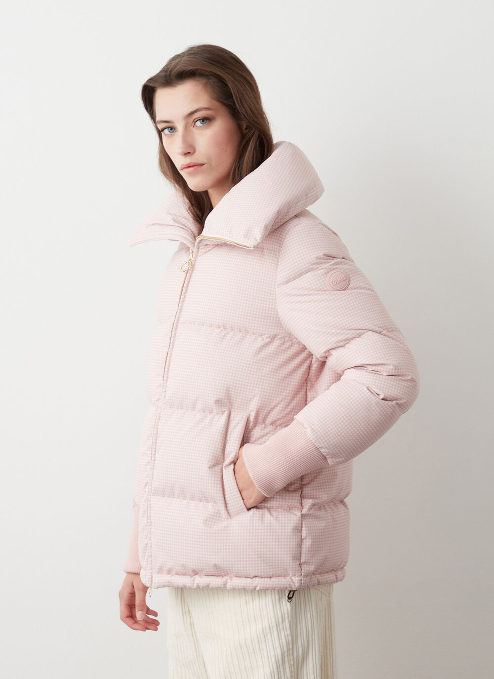 Houndstooth down jacket with knit cuffs image number 1