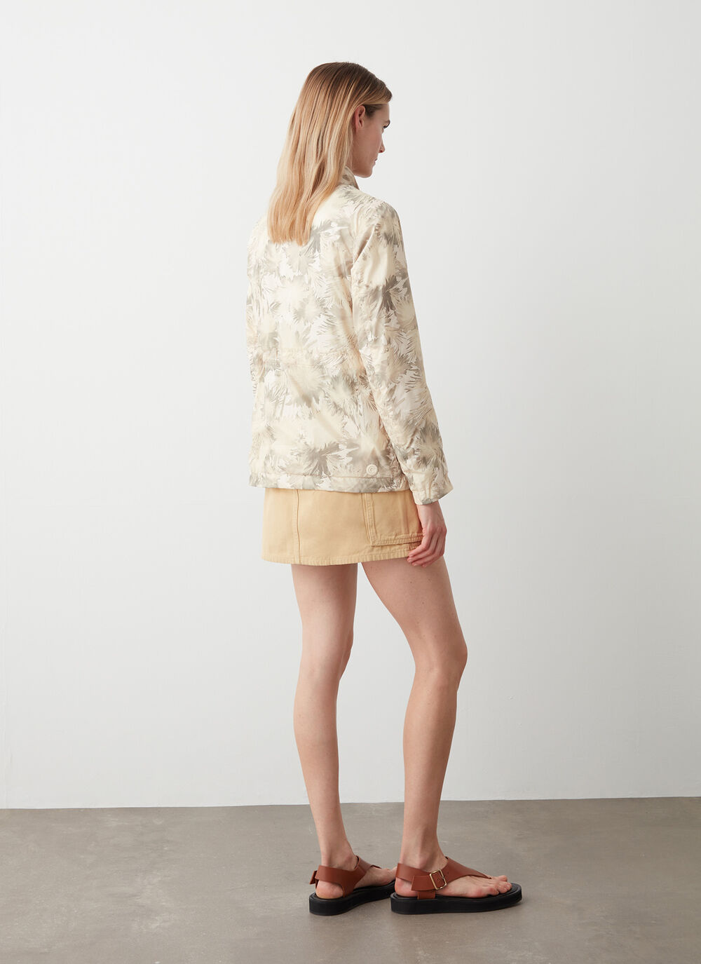 Reversible printed jacket image number 3