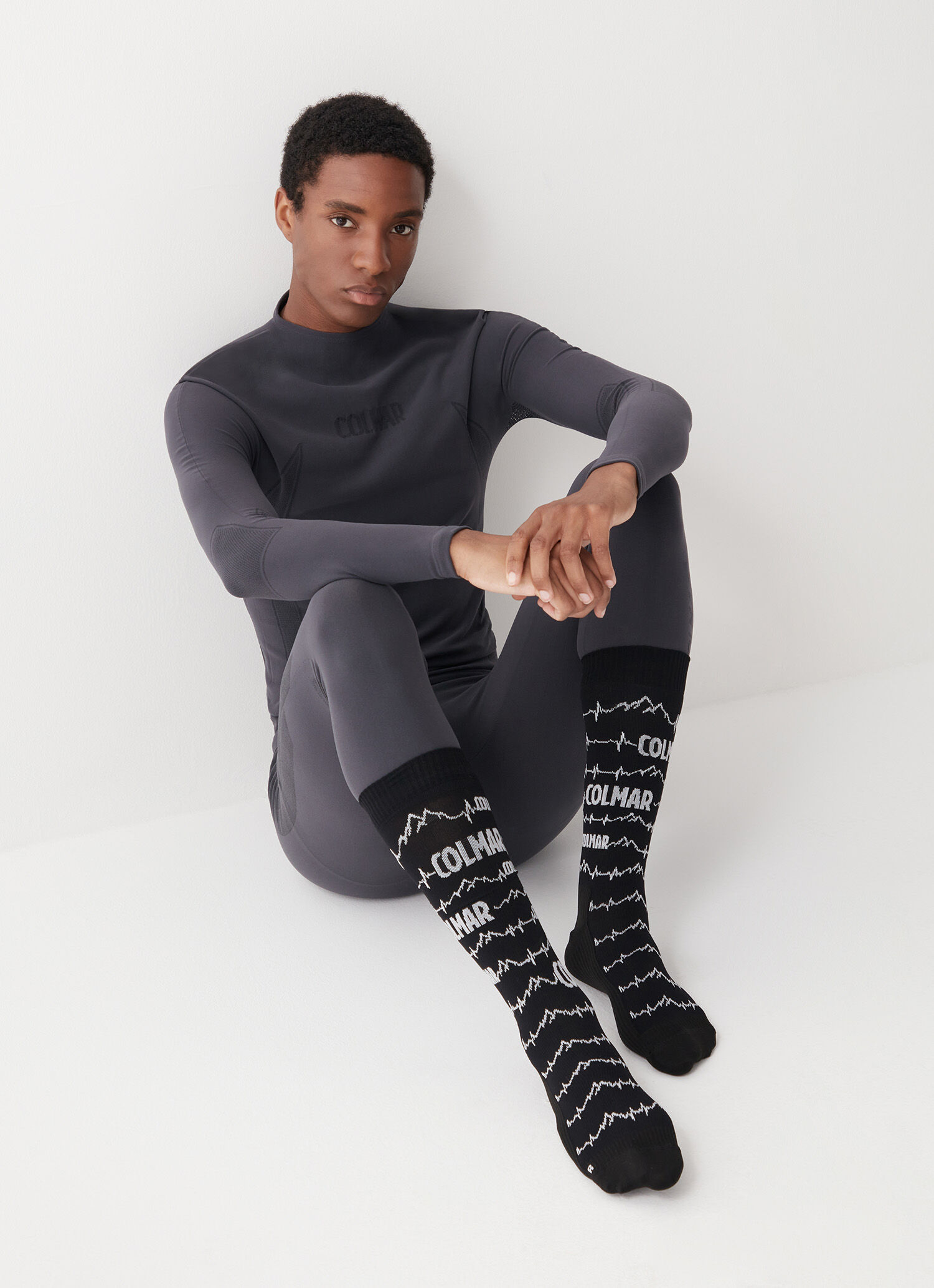 Chaussettes unisexes avec motif de montagnes Colmar