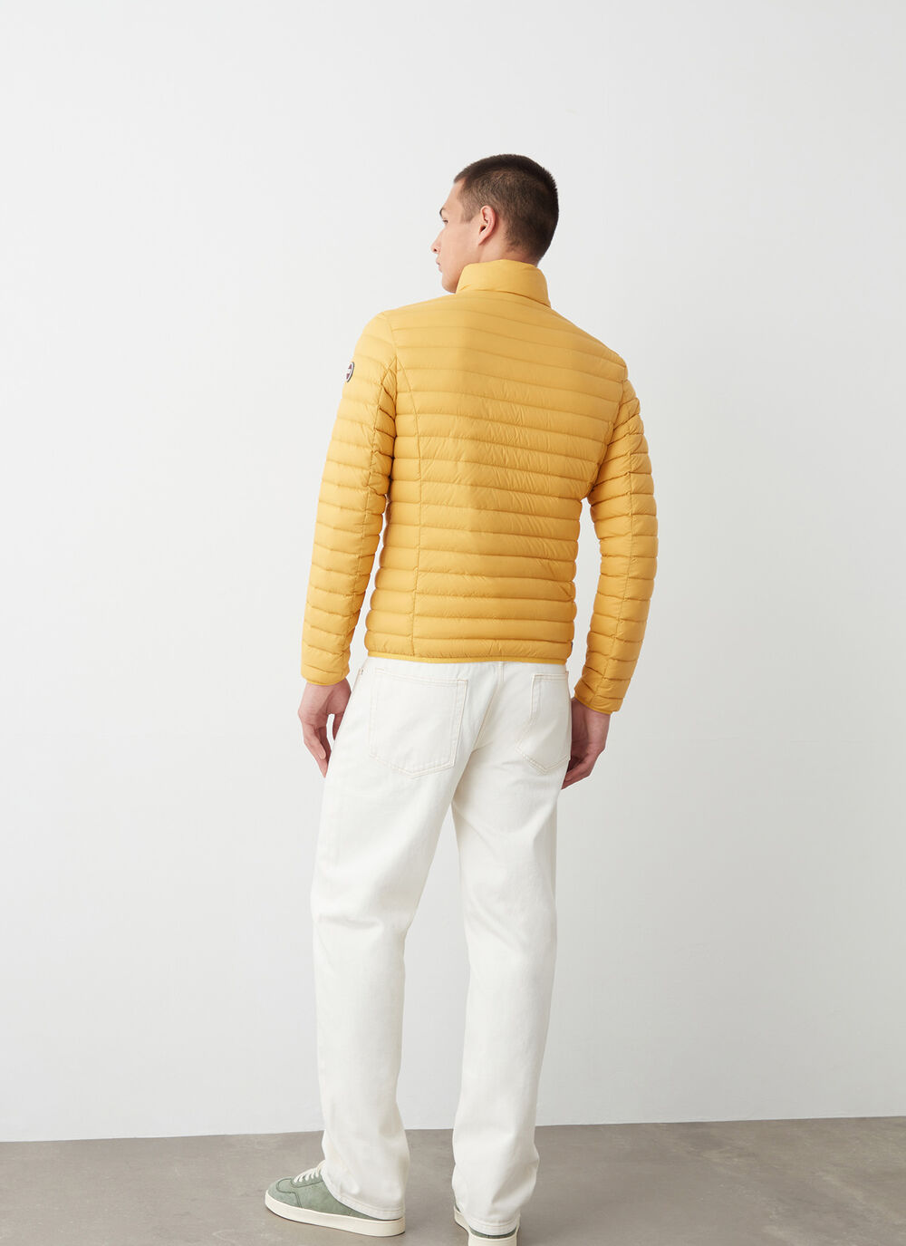 Sporty down jacket with padded collar image number 3