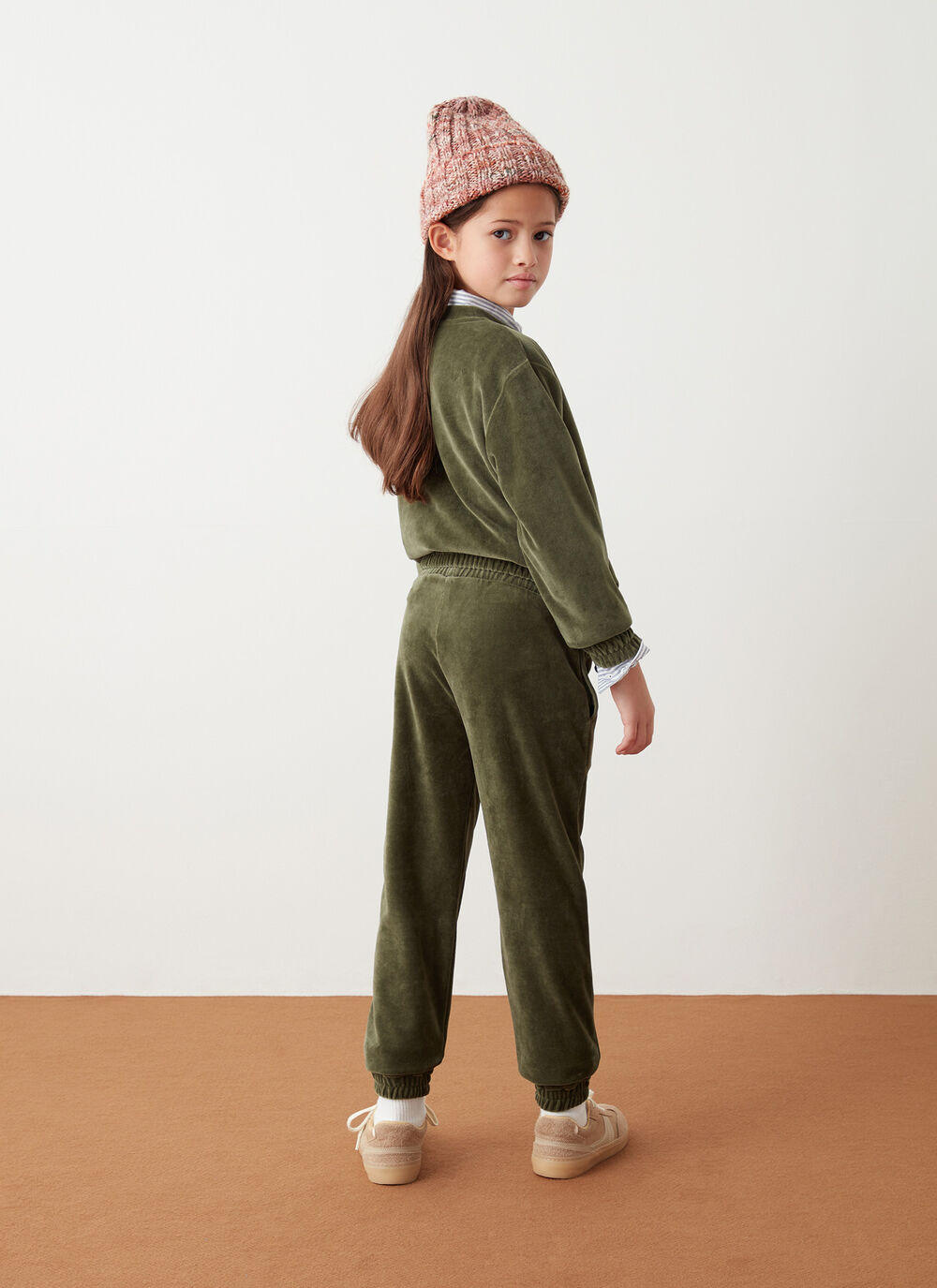 Velvet sweatpants image number 2