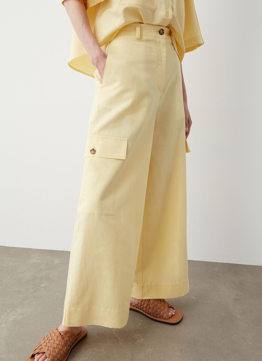 Linen cargo trousers image number 0