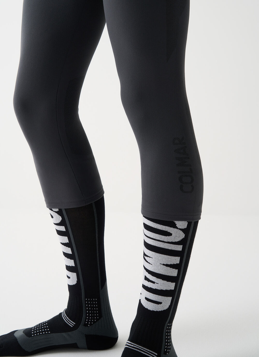 Dryarn&reg; seamless thermal trousers image number 2