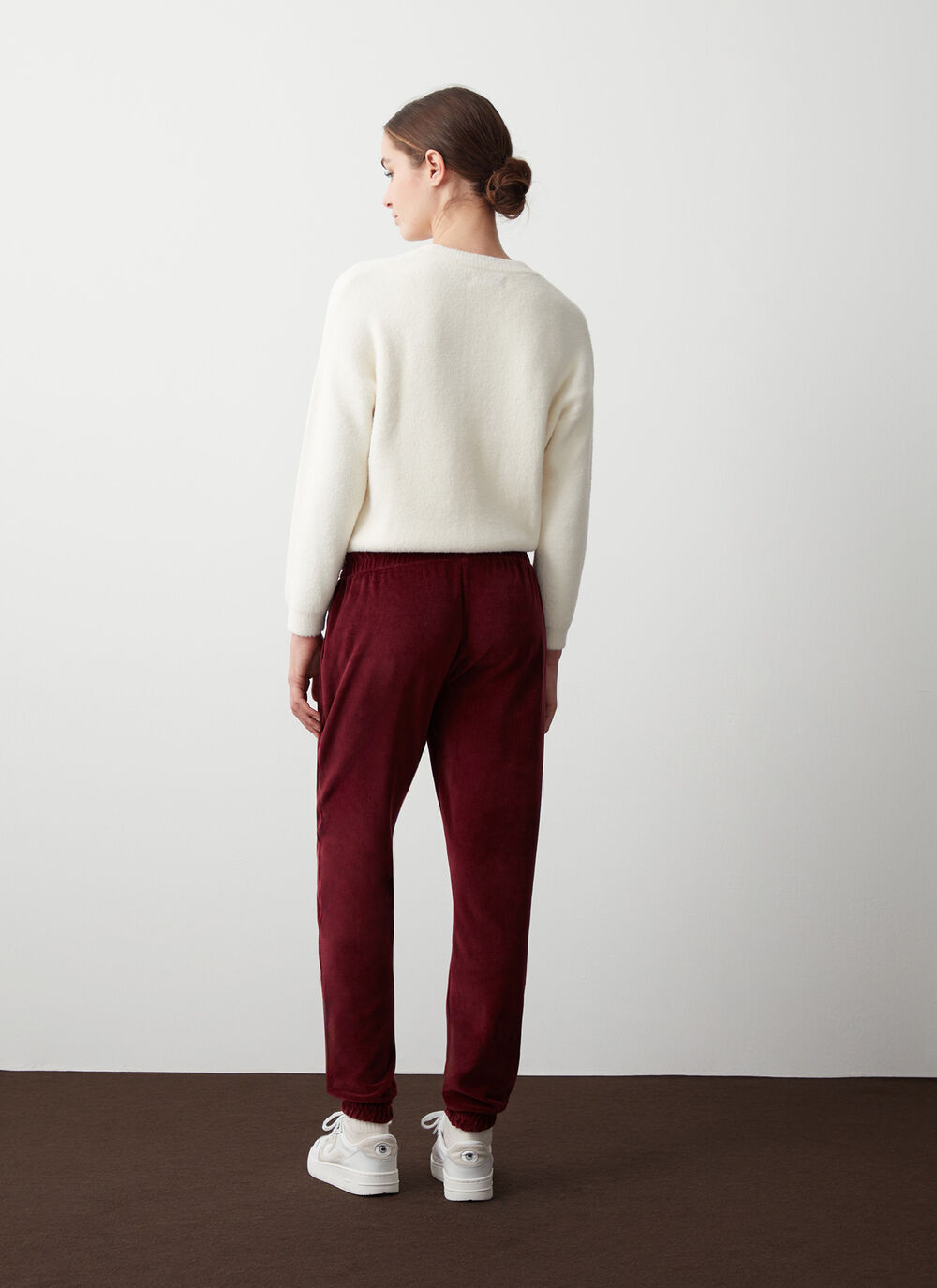 Velvet sweatpants image number 2