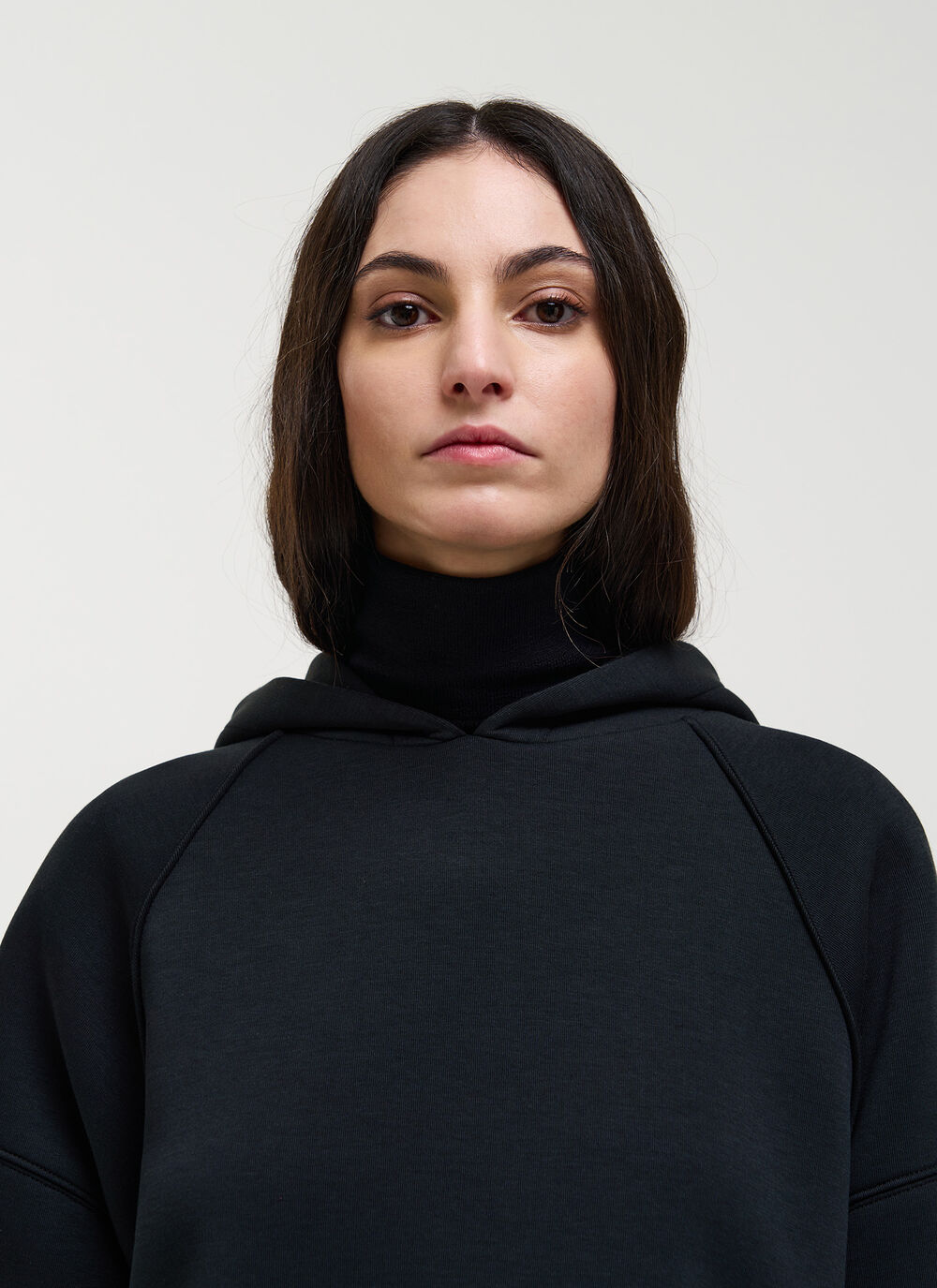 Sweat-shirt cropped image number 2