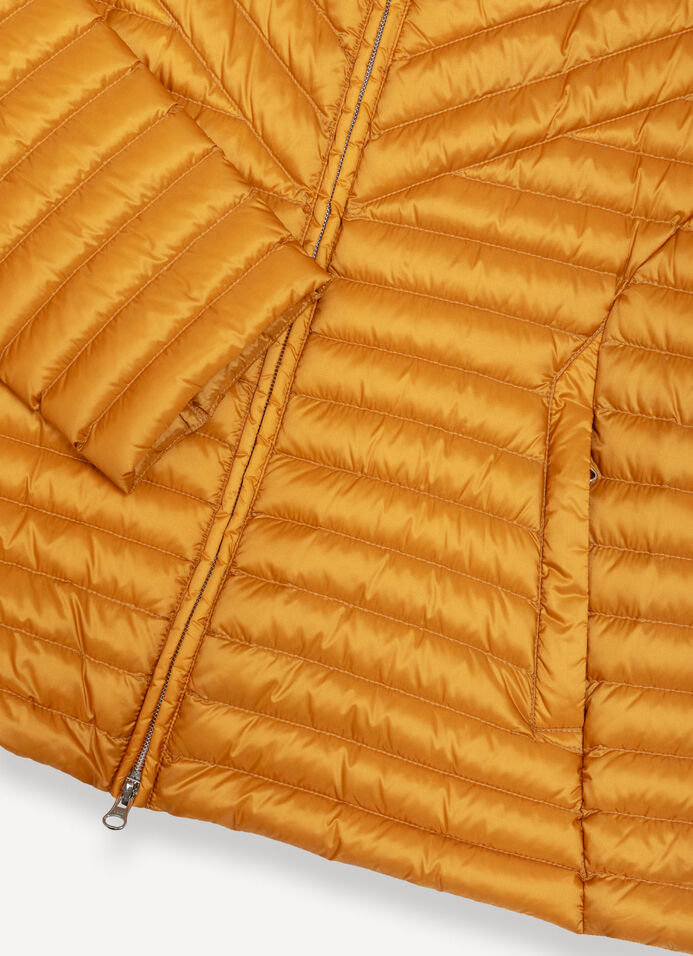 Lightweight trapeze down jacket image number 6