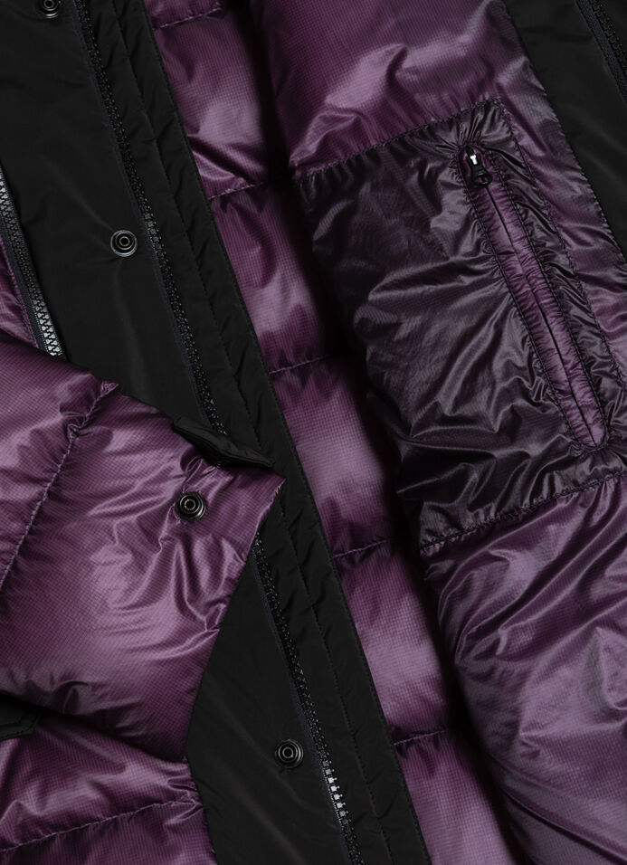 Doudoune avec détails en tissu technique image number 6