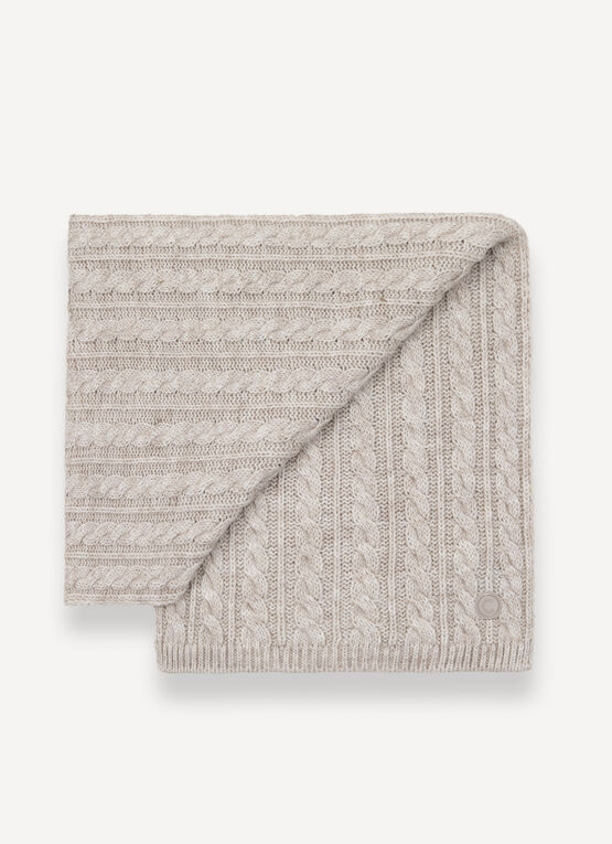 Unisex cable-knit scarf