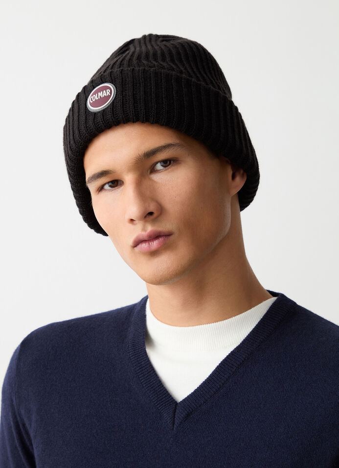Oversized unisex hat with turn-up cuff image number 0
