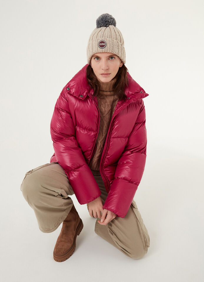 Super-padded puffy down jacket with high collar