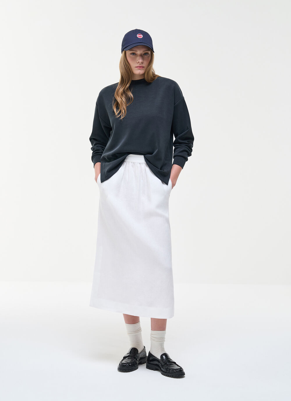 Sweatshirt with side slits image number 1