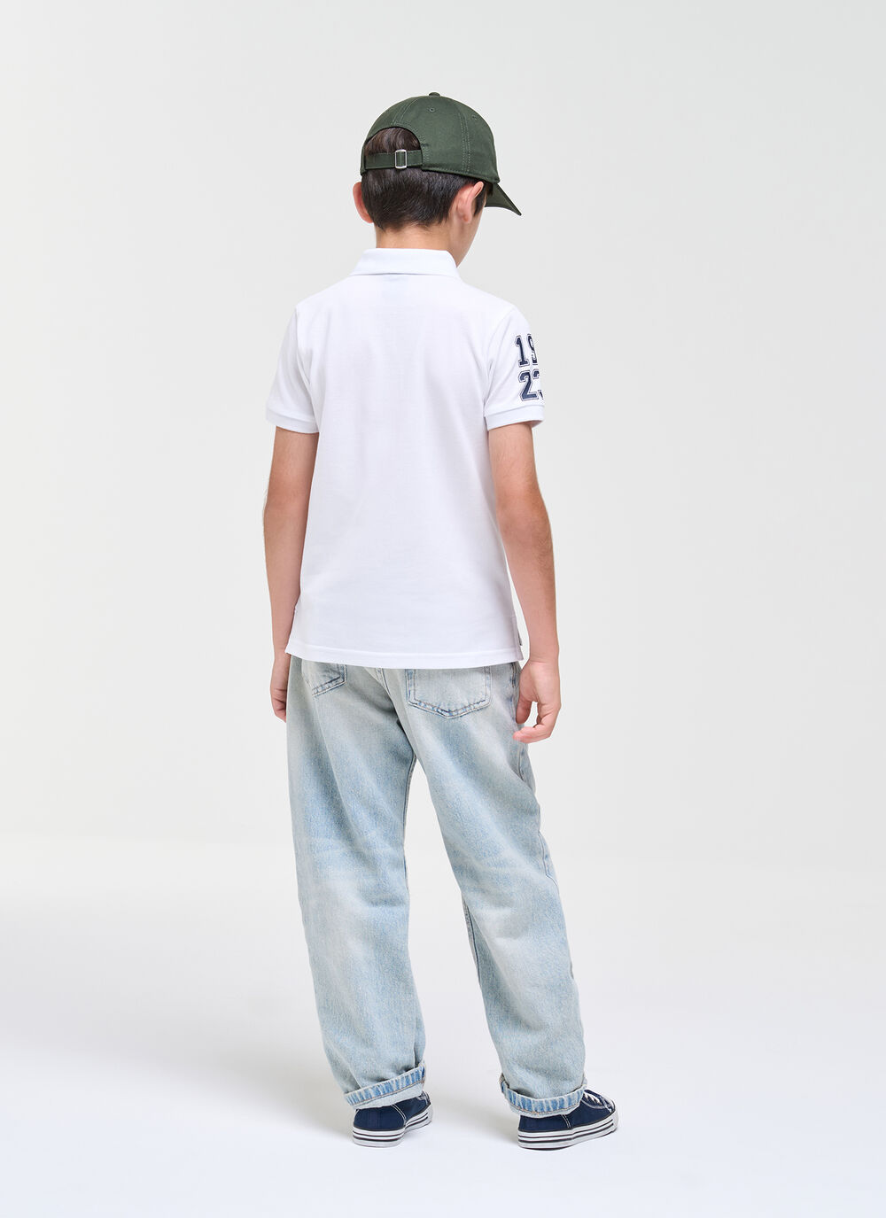 Logoed piqu&eacute; polo shirt image number 3