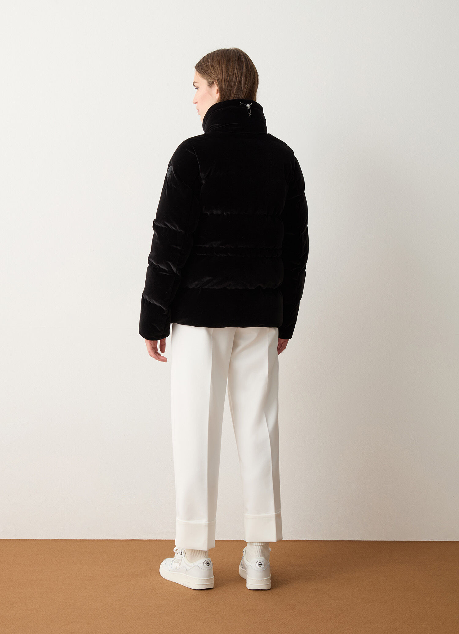 Stretch velvet down jacket - BLACK | Colmar