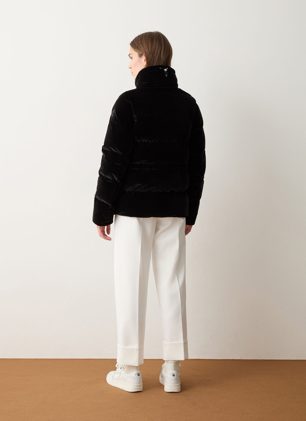 Stretch velvet down jacket image number 3