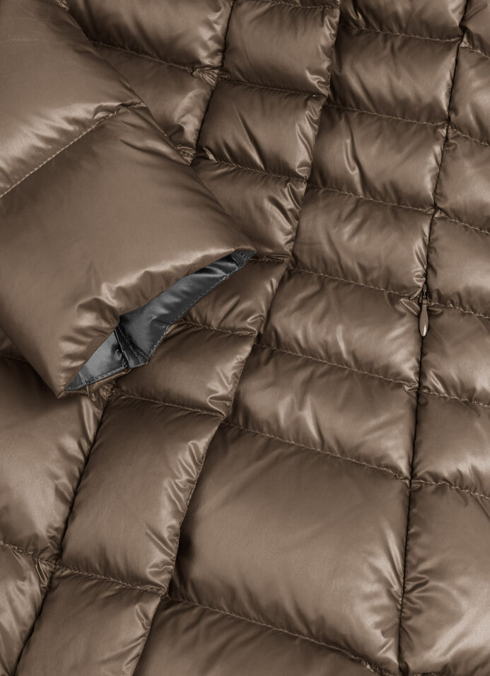 Fitted down jacket with zip and buttons image number 6