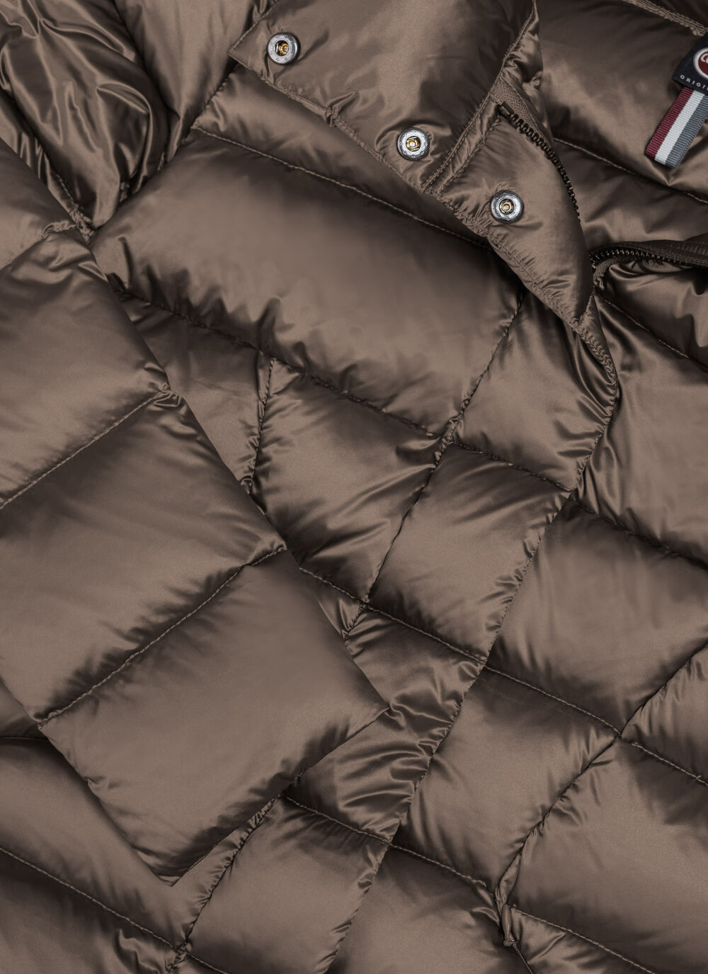 Lange, taillierte Daunenjacke image number 6