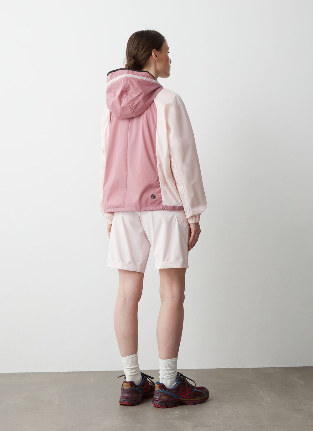 Unlined jacket with hood image number 3