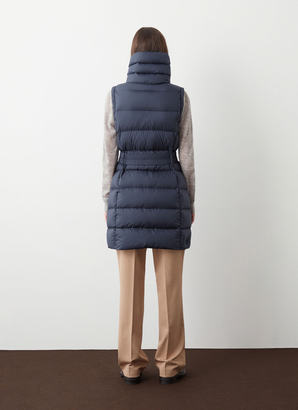 Matte down vest with belt image number 3